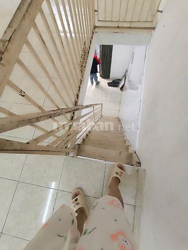 Cho thuê nhà hẻm 2m (XM) Bà Hom, P.14, Q.6 giá 7.5tr