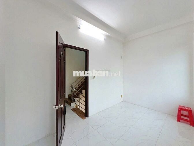 Nhà Nguyên Căn 3 lầu 3 PN 3WC Nơ trang Long