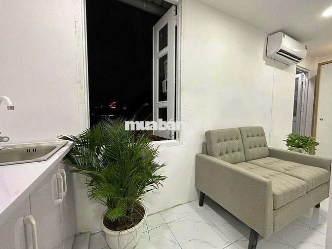 Cho Thuê 1PN Tách Bếp Đường Ung Văn Khiêm Gần Ngã Tư Hàng Xanh