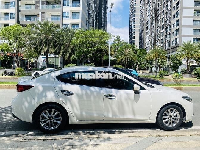 Mazda 3 2020 1.5L Sport Luxury - 78000 km