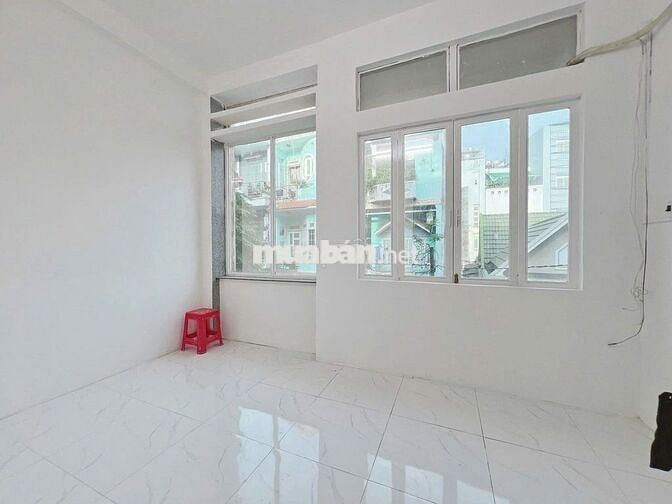 Nhà Nguyên Căn 3 lầu 3 PN 3WC Nơ trang Long