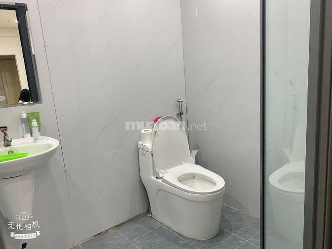 Bán CHCC Bàu Cát 2, Tân Bình, DT 60m2 2PN 2WC, giá 2 tỷ 350 (có sổ)