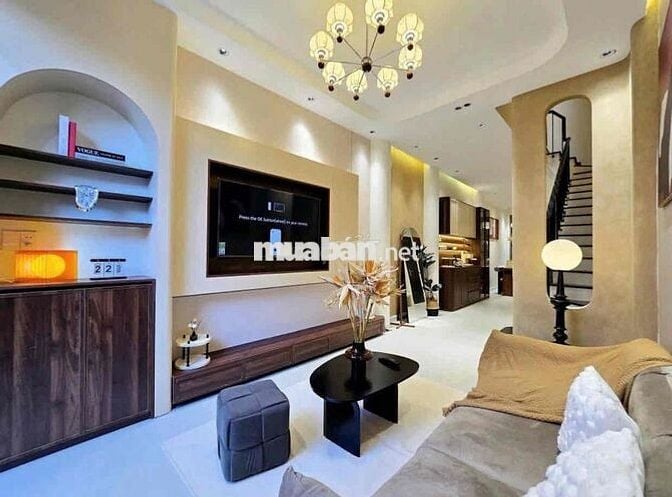 BÁN GẤP NHÀ CHÍNH CHỦ - 1 TRỆT 2 LẦU, 85m², SỔ HỒNG RIÊNG, GIÁ CHỈ 980
