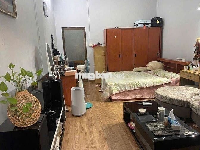 Cho thuê nhà vị trí đẹp 3 Pn ở công viên Hoàng Văn Thụ p1, Tân Bình