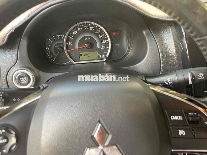 Mitsubishi Attrage 2015 1.2 CVT - 76000 km