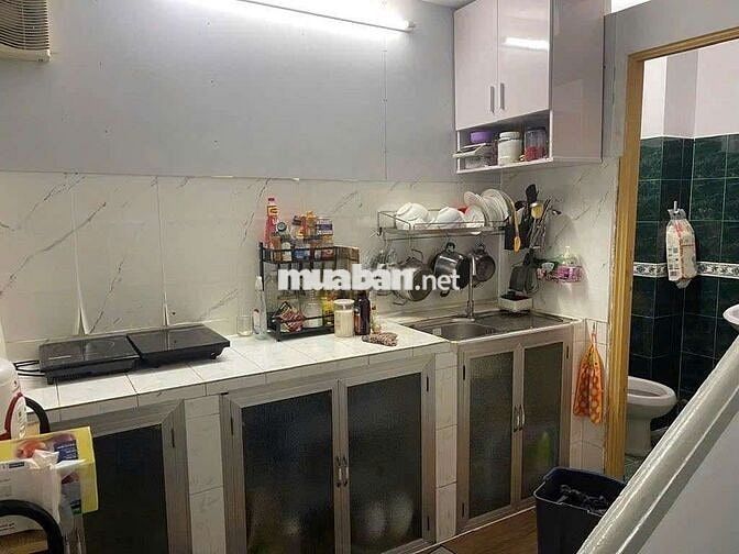 Cho thuê nhà vị trí đẹp 3 Pn ở công viên Hoàng Văn Thụ p1, Tân Bình