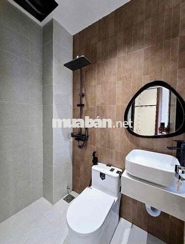 BÁN GẤP NHÀ CHÍNH CHỦ - 1 TRỆT 2 LẦU, 85m², SỔ HỒNG RIÊNG, GIÁ CHỈ 980