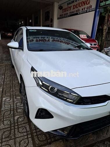 K3 tự động 2024 Luxury 1.6 AT - 39000 km