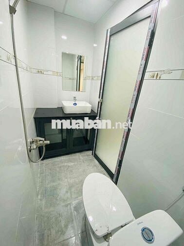 CĂN HỘ 2PN SIÊU RỘNG RÃI  - ngay HÀNG XANH - HUTECH, UEF, HỒNG BÀNG