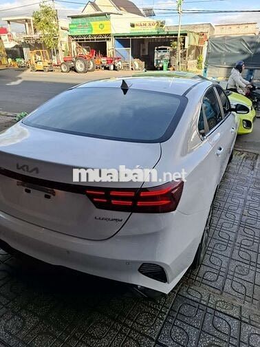 K3 tự động 2024 Luxury 1.6 AT - 39000 km