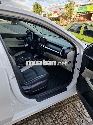 K3 tự động 2024 Luxury 1.6 AT - 39000 km