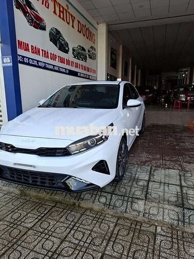 K3 tự động 2024 Luxury 1.6 AT - 39000 km