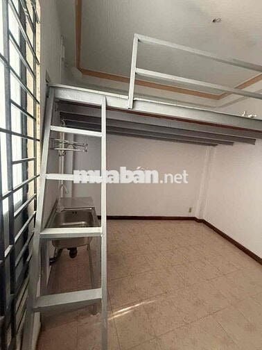 chính chủ khai trương phòng ngay ngã tư hàng xanh