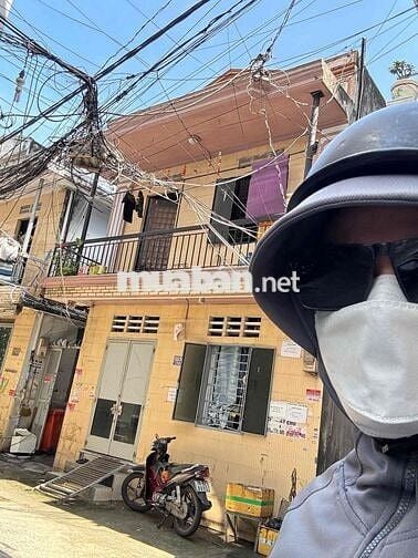 BÁN ĐẤT TẶNG NHÀ. GẦN HVCB 109M2 (6x18 VUÔNG). LÔ GÓC 3 MẶT. HXH THÔNG