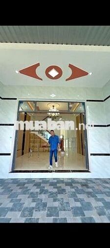 Cần bán nhà, đường Lại Thị Sáu, xã Bình Chánh,HCM.