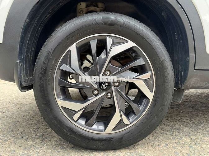 Hyundai Creta 2022 1.5 Đặc biệt,màu trắng,4v7 km