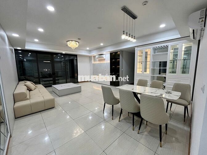 Vào luôn CH 198m2 3PN,1phụ full nội thất tại Dolphin Plaza giá 22tr/th