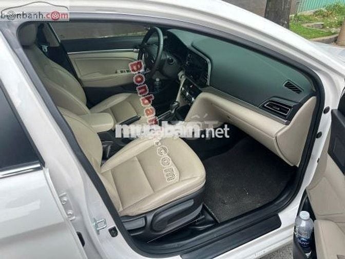 Hyundai Elantra 2.0 AT 2020