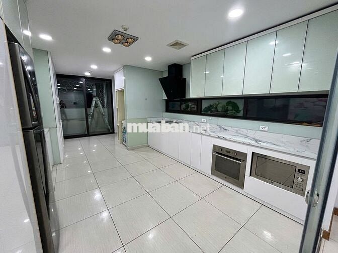 Vào luôn CH 198m2 3PN,1phụ full nội thất tại Dolphin Plaza giá 22tr/th