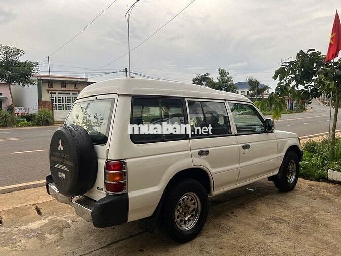 Mitsubishi Pajero 2 Cầu Bao Chạy Đường Đồi Đèo