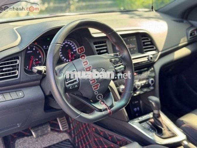 Hyundai Elantra 2.0 AT 2020