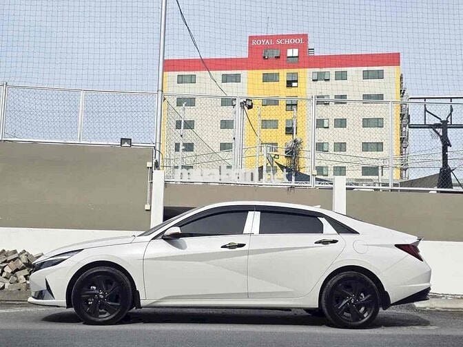 Hyundai Elantra 1.6 AT Đặc biệt 2024 - 18000km