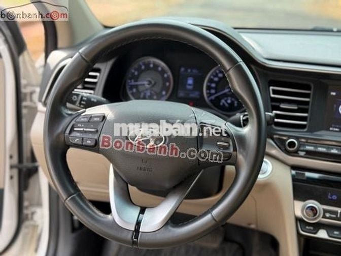 Hyundai Elantra 2.0 AT 2020