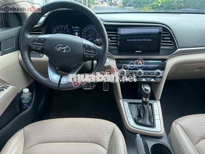 Hyundai Elantra 2.0 AT 2020