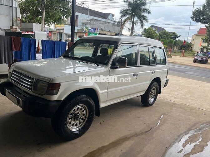 Mitsubishi Pajero 2 Cầu Bao Chạy Đường Đồi Đèo