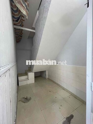 Cho thuê nhà mới sơn mới 90m2, gần Ngã tư Bình Thái,p.Trường Thọ 6tr