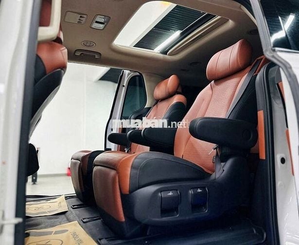 Kia Carnival Signature Model 2022 Full Dầu