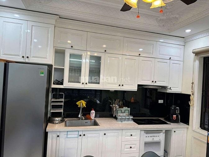 🏡  ĐẸP SÀI ĐỒNG SÁT HỒ NGÕ THÔNG, Ô TÔ VÀO NHÀ, CĂN GÓC - FULL NỘI 