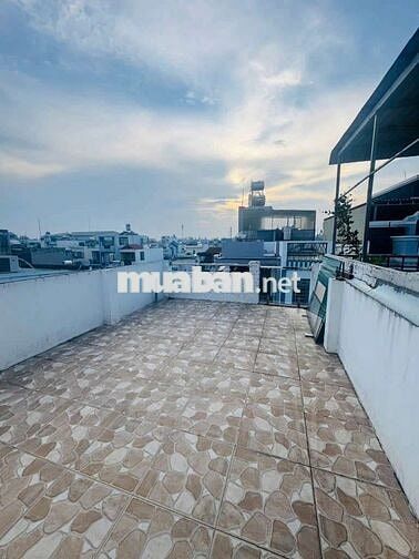 NHÀ 4 TẦNG ĐẸP — ĐƯỜNG 18 PHƯỜNG BÌNH HƯNG HÒA (4m x 10m)