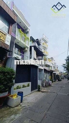 BÁN NHÀ HẺM XE TẢI LÊ VĂN QUỚI GẦN NGÃ TƯ XÃ GIÁ 5,75TỶ TL