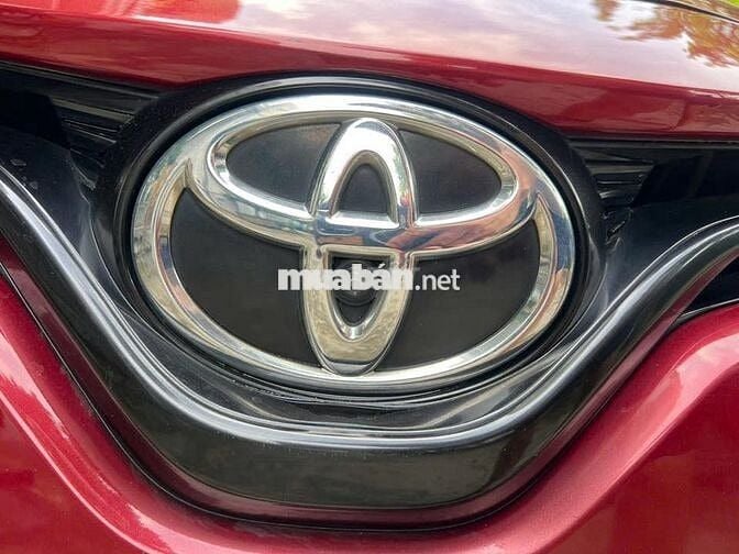 Toyota Camry 2.5Q 2020 đỏ kem