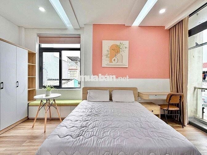 Khai trương căn hộ ban công rộng full nội thất Trần Quang Khải quận 1
