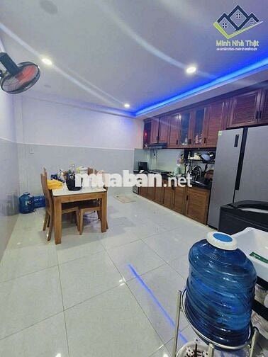 BÁN NHÀ HẺM XE TẢI LÊ VĂN QUỚI GẦN NGÃ TƯ XÃ GIÁ 5,75TỶ TL