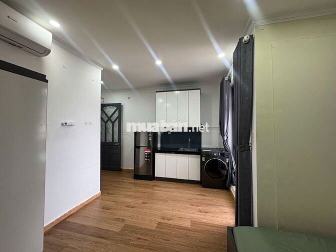 Phòng full Nội thất, giặt riêng Đinh Tiên Hoàng - cầu Bông giáp Quận 1