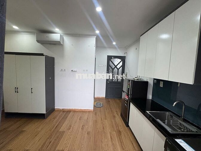 Phòng full Nội thất, giặt riêng Đinh Tiên Hoàng - cầu Bông giáp Quận 1