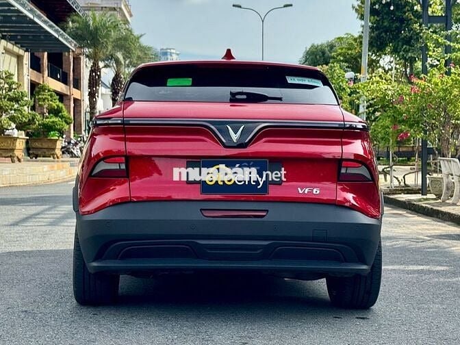 Vinfast VF6 Plus 2025 - Màu đỏ - 1200km - Mua pin