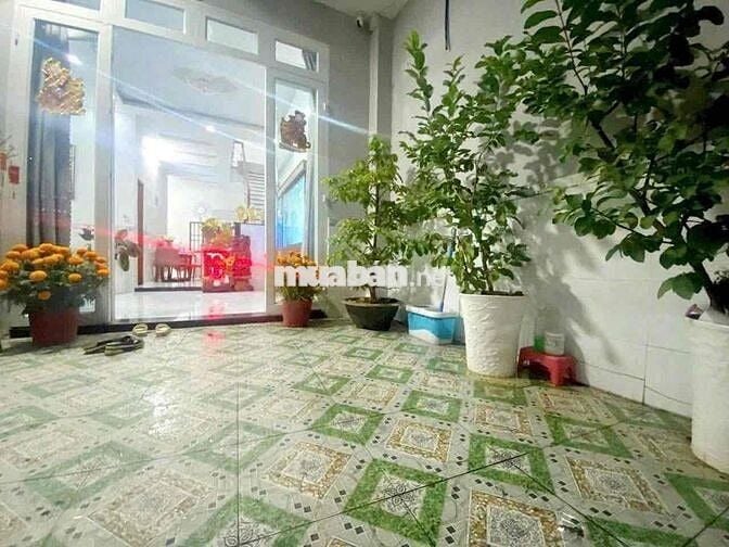 NHÀ Ở NGAY, 84M2, PN TRỆT– SÂN ÔTÔ– PHẠM HỮU LẦU, DĨ AN, 4 ĐỒNG TL