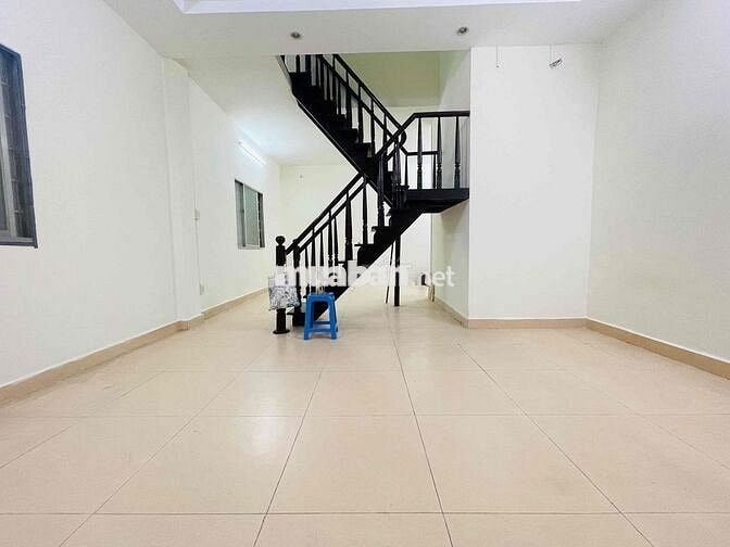 Hẻm 1 trục gần mặt tiền An Dương Vương P4 Quận 5 nhà 1 trệt 1 lầu 44m2