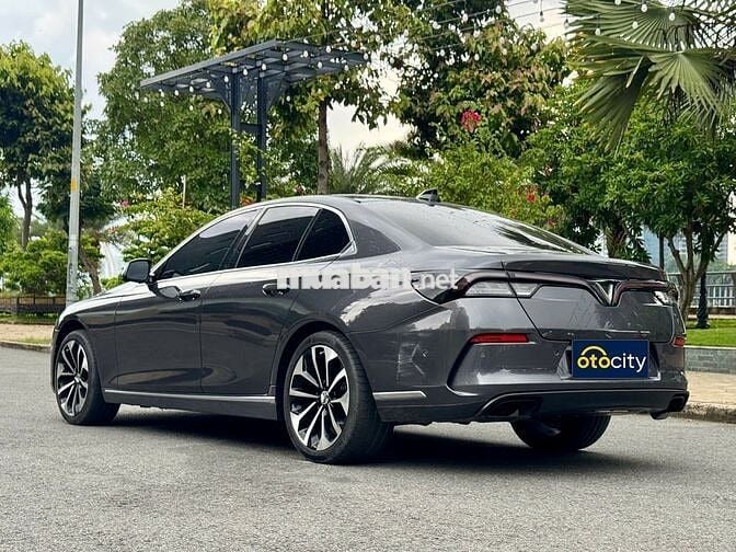 VinFast Lux A Premium 2019- Màu xám - 2v9km - BSTP