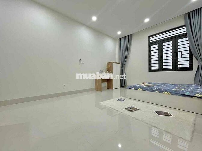 Studio full nội thất, cửa sổ trời ngay CỘNG HÒA – gần nhà ga T3