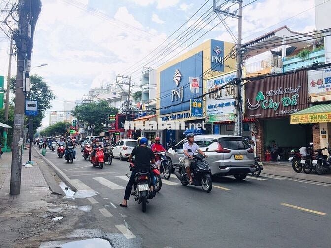 Mặt Tiền Âu Cơ 6m X 30m Nở Hậu - Gần Vòng Xoay Lê Đại Hành.