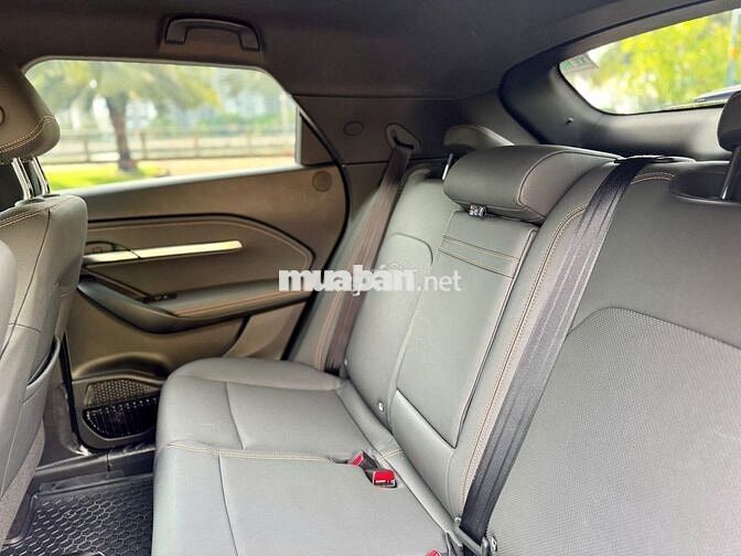 Vinfast VF6 Plus 2025 - Màu đỏ - 1200km - Mua pin