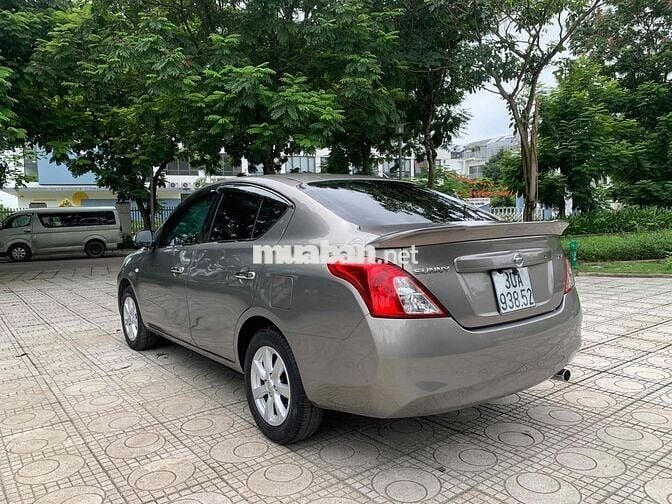 Em cần bán  Nissan Sunny 2015 1.5 XV