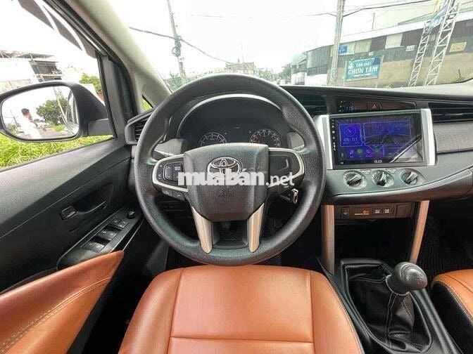 Toyota Innova 2017 2.0E - 84000 km