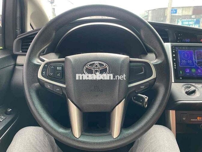 Toyota Innova 2017 2.0E - 84000 km
