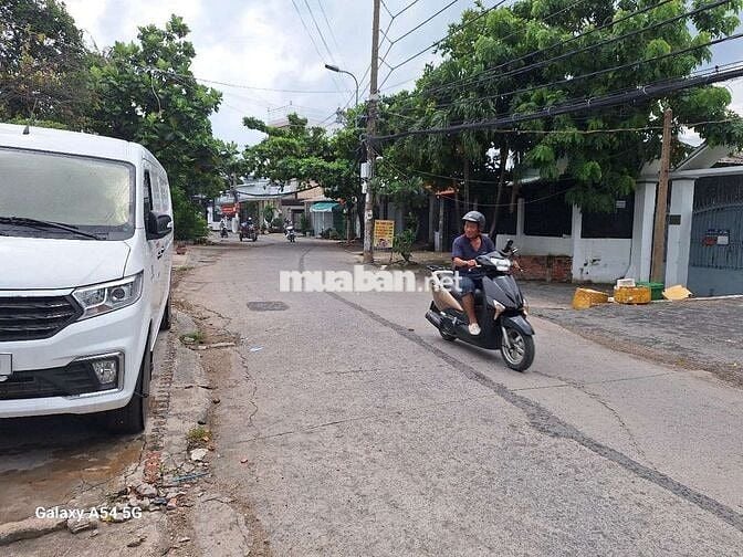 MB,MT,ĐNB,DTSD:32M² RIÊNG BIỆT KO CHUNG CHỦ KV ĐÔNG DÂN CƯ SÂN RỘNG
